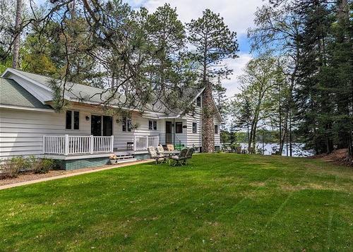 Sunrise Shores | Fun lakehome on Chain, dock, water toys, firepit, doggies ok