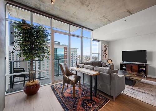 New Listing! Downtown Living At Its Finest at The Spire - Executive Rental